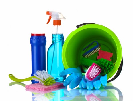 End of tenancy cleaning service in a UK property