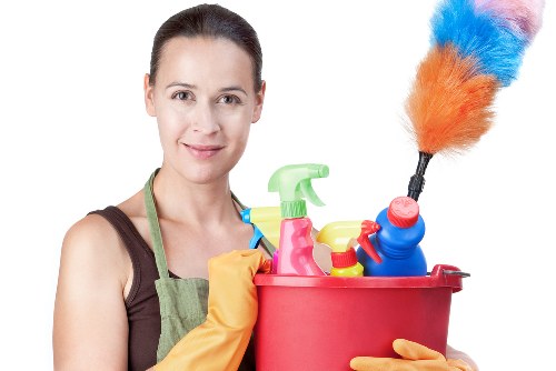 Facade cleaning service for a local property exterior in Cheapendof
