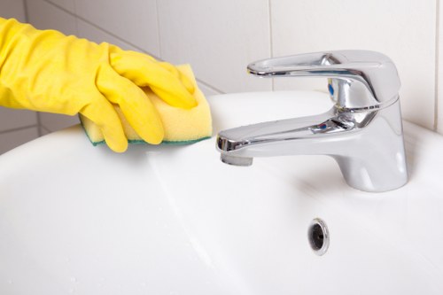 Commercial cleaning services for local businesses in Cheapendof