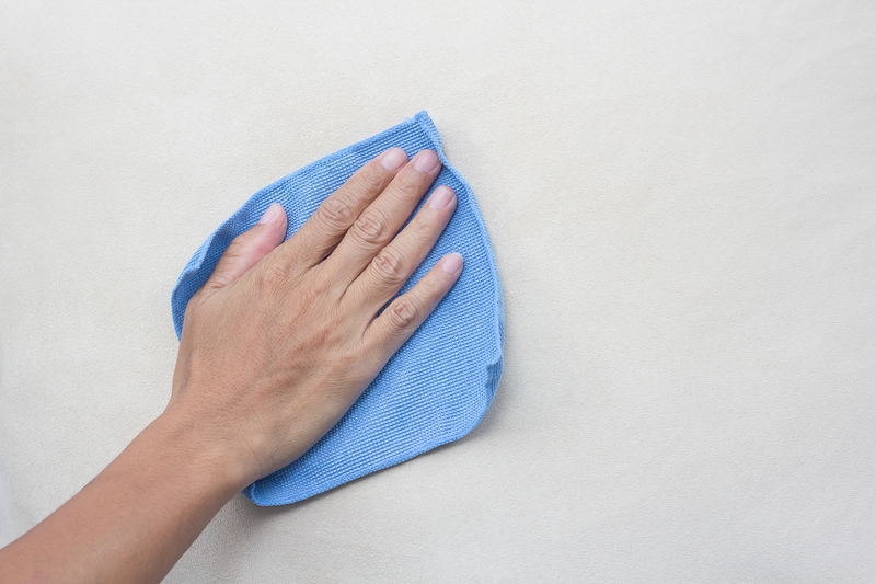 Expert Steps for a Shiny Clean Stovetop: Tackling Burnt Residue